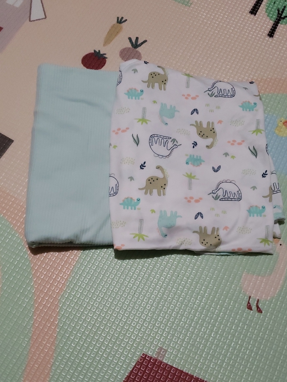 Two Baby Swaddle Blanket - Light Green/Light Blue
